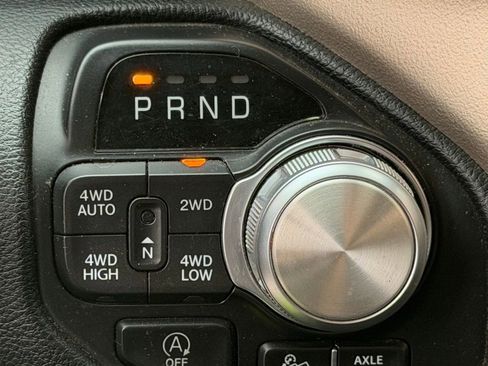 Used 2020 RAM 1500 Laramie w/ Off Road Group image 19