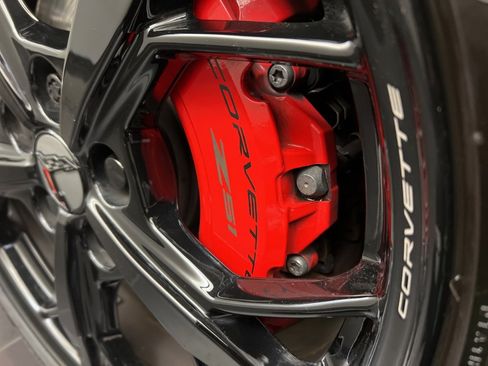 Used 2020 Chevrolet Corvette Stingray Premium Cpe w/ 3LT Preferred Equipment Group image 8