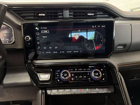 Certified 2024 GMC Sierra 2500 AT4 w/ Technology Package AWD/4WD image 16