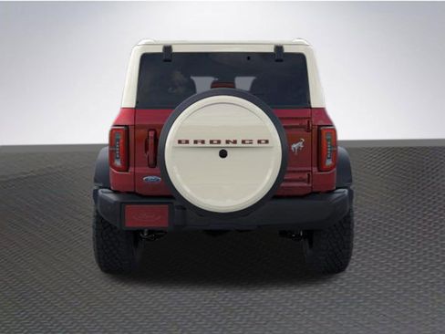 New 2026 Ford Bronco Outer Banks w/ Sasquatch Package image 5