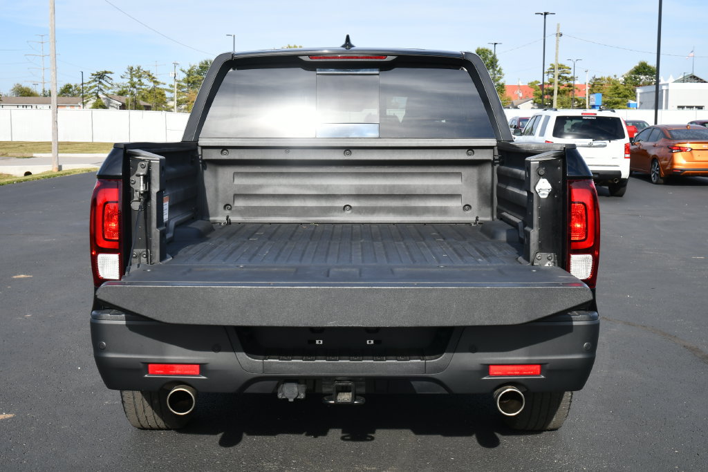 Used 2023 Honda Ridgeline Black Edition image 28