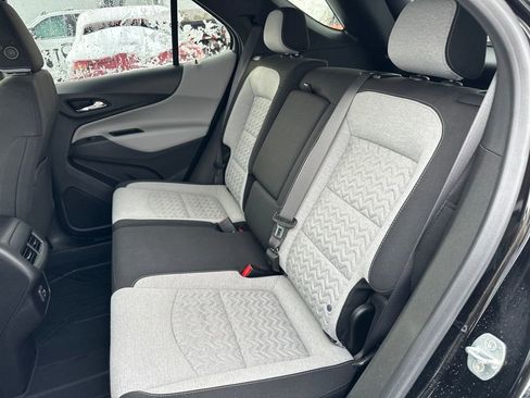 Used 2022 Chevrolet Equinox LS w/ LS Convenience Package image 21