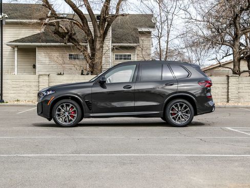 New 2026 BMW X5 xDrive40i w/ Executive Package image 2