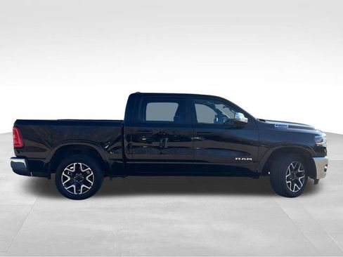 Used 2025 RAM 1500 Laramie image 16