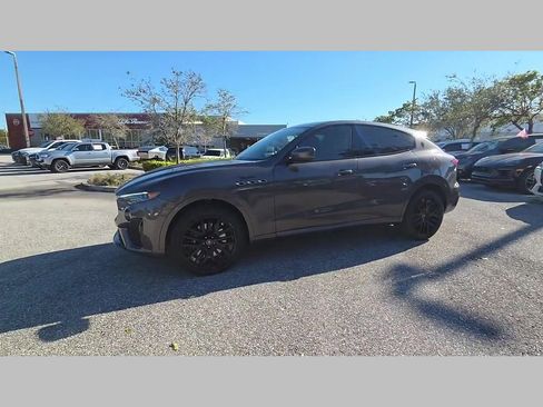 Used 2022 Maserati Levante Modena image 45