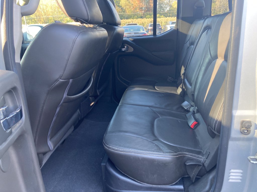 Used 2019 Nissan Frontier SL AWD/4WD image 33
