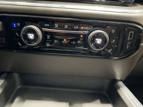 Used 2024 Chevrolet Silverado 2500 LTZ w/ LTZ Texas Edition image 22