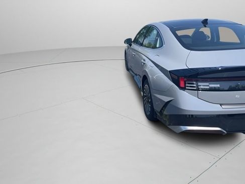 Used 2026 Hyundai Sonata SEL FWD image 9