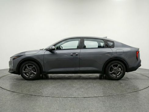 Used 2025 Kia K4 LXS image 5