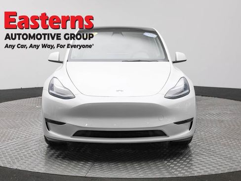 Used 2021 Tesla Model Y Long Range image 2