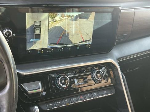 Used 2022 GMC Sierra 1500 Denali Ultimate image 16