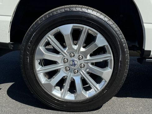 Used 2023 Ford F150 Limited image 10