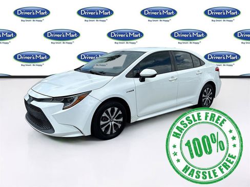 Used 2021 Toyota Corolla LE FWD image 3