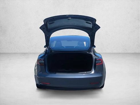 Used 2018 Tesla Model 3 Long Range RWD image 6