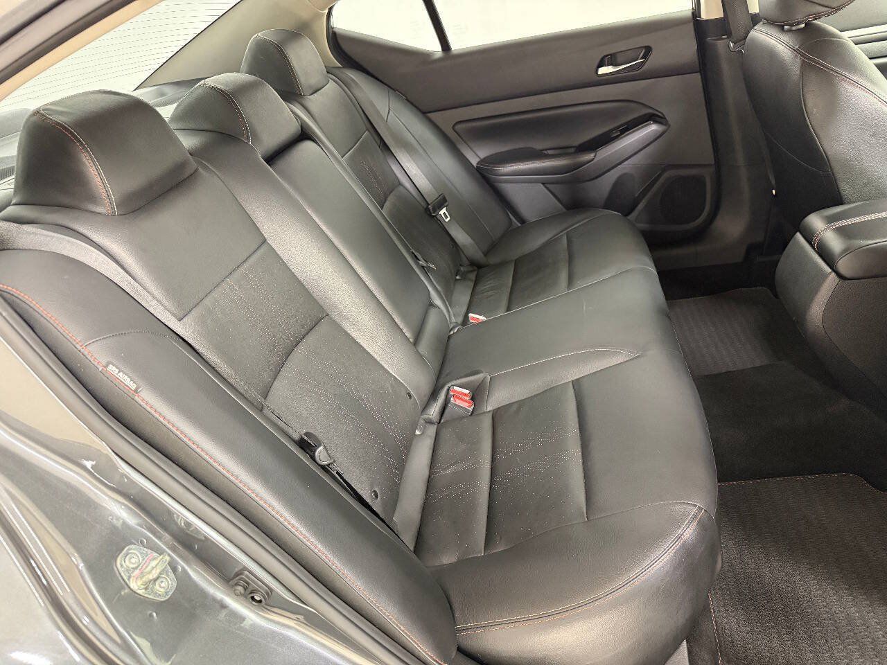 Used 2024 Nissan Altima 2.5 SR w/ SR Premium Package FWD image 33