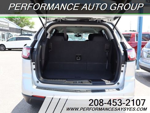 Used 2016 Chevrolet Traverse LT FWD image 15