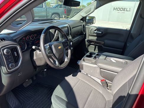 Used 2021 Chevrolet Silverado 1500 LT w/ LPO, Dark Essentials Package AWD/4WD image 17