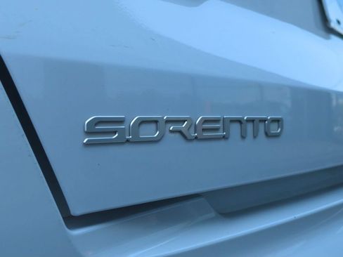 Used 2023 Kia Sorento SX FWD image 7