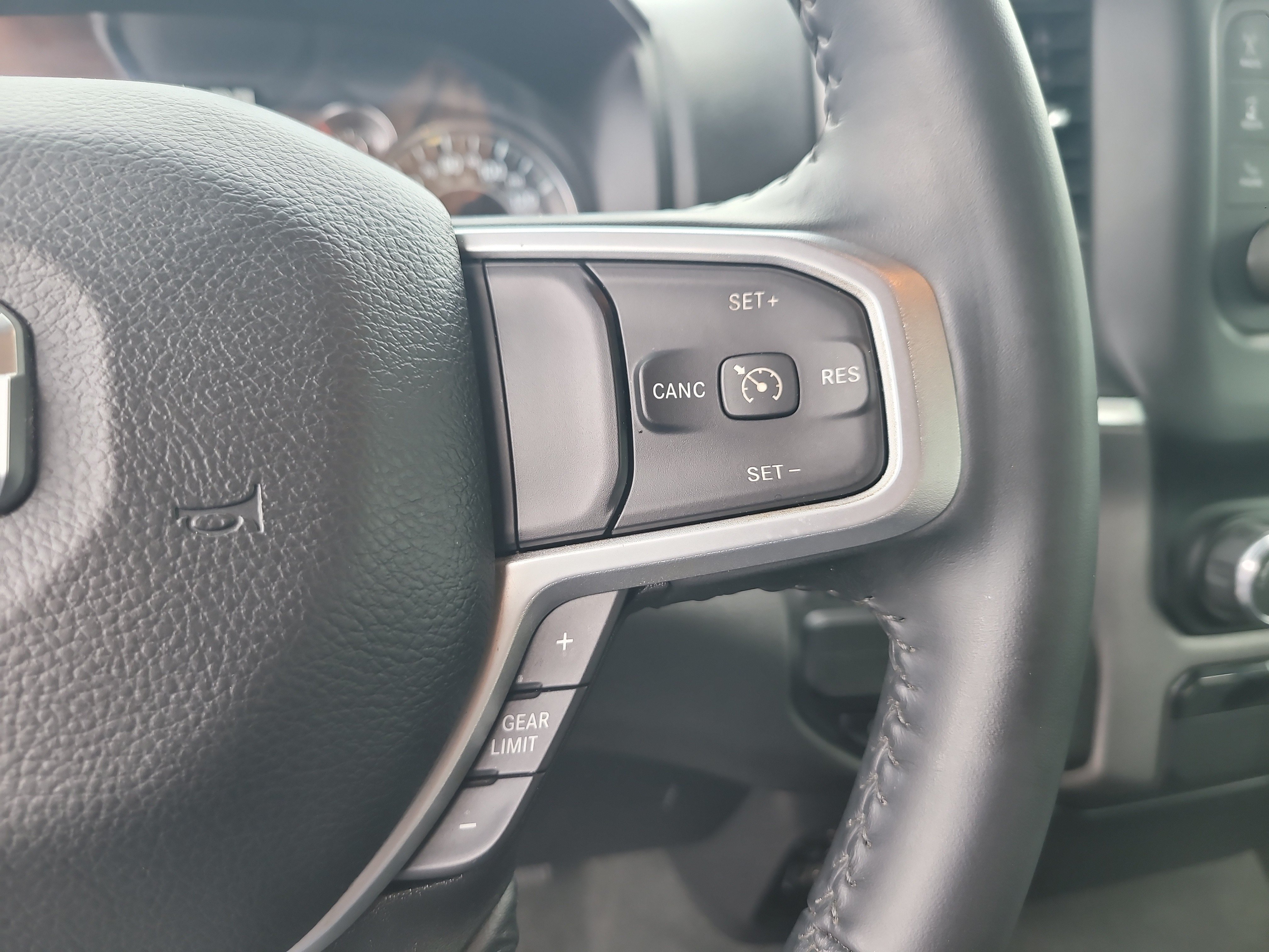 Used 2023 RAM 1500 Big Horn RWD image 28