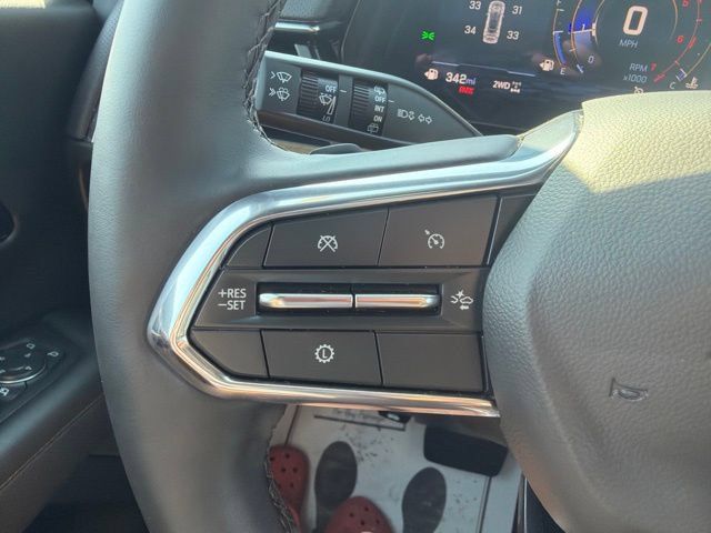 Used 2025 Chevrolet Suburban High Country AWD/4WD image 39