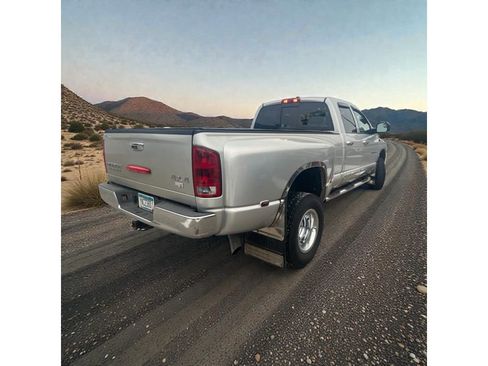 Used 2004 Dodge Ram 3500 Truck SLT w/ Trailer Tow Group image 3