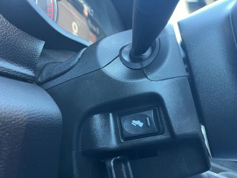 Used 2022 RAM 3500 Laramie w/ Night Edition image 31