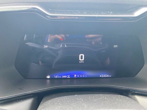 Used 2023 Chevrolet Colorado LT w/ LT Convenience Package II AWD/4WD image 26