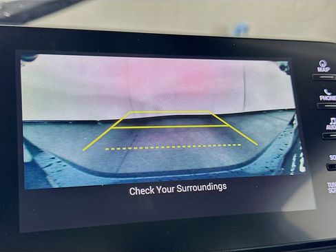 Used 2018 Honda Accord Touring image 23