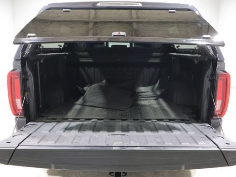 Used 2022 GMC Sierra 1500 SLT w/ SLT Convenience Package AWD/4WD image 5