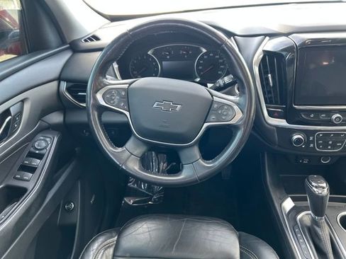 Used 2020 Chevrolet Traverse RS image 12