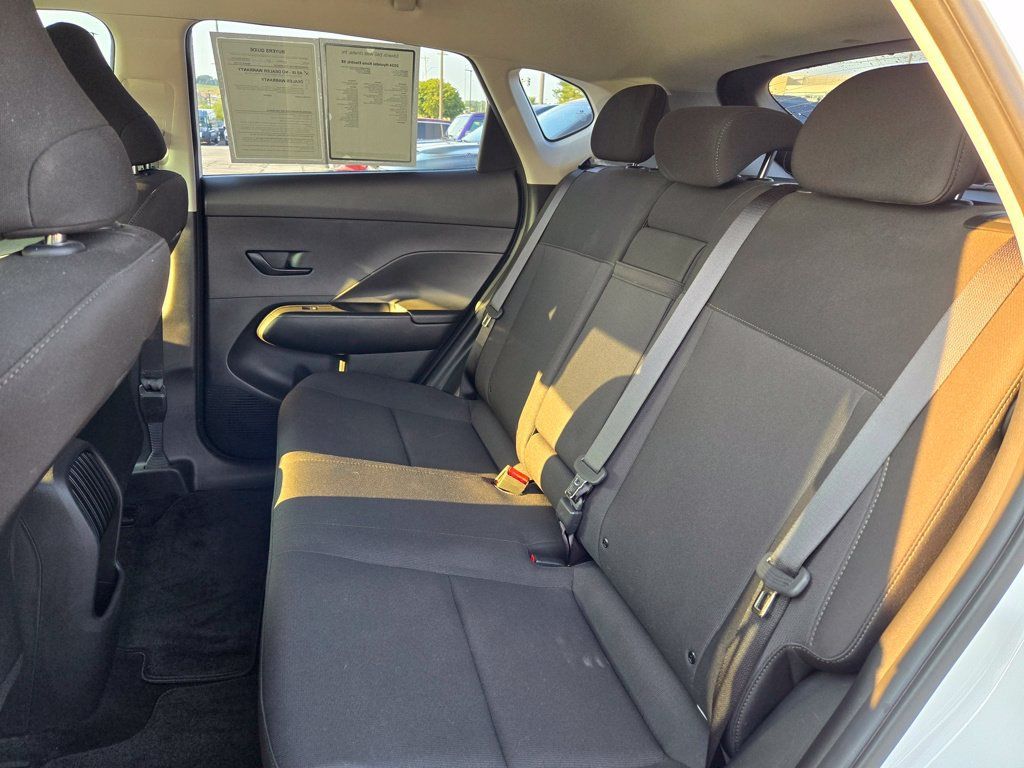 Used 2024 Hyundai Kona SE FWD image 27