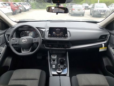 New 2026 Nissan Rogue SV AWD/4WD image 22