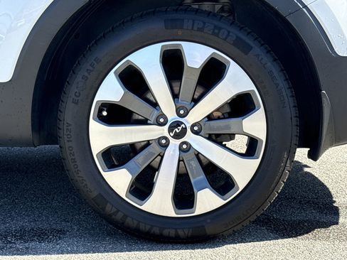 Used 2022 Kia Telluride S image 30