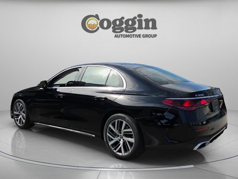 Used 2026 Mercedes-Benz E 350 Sedan image 3