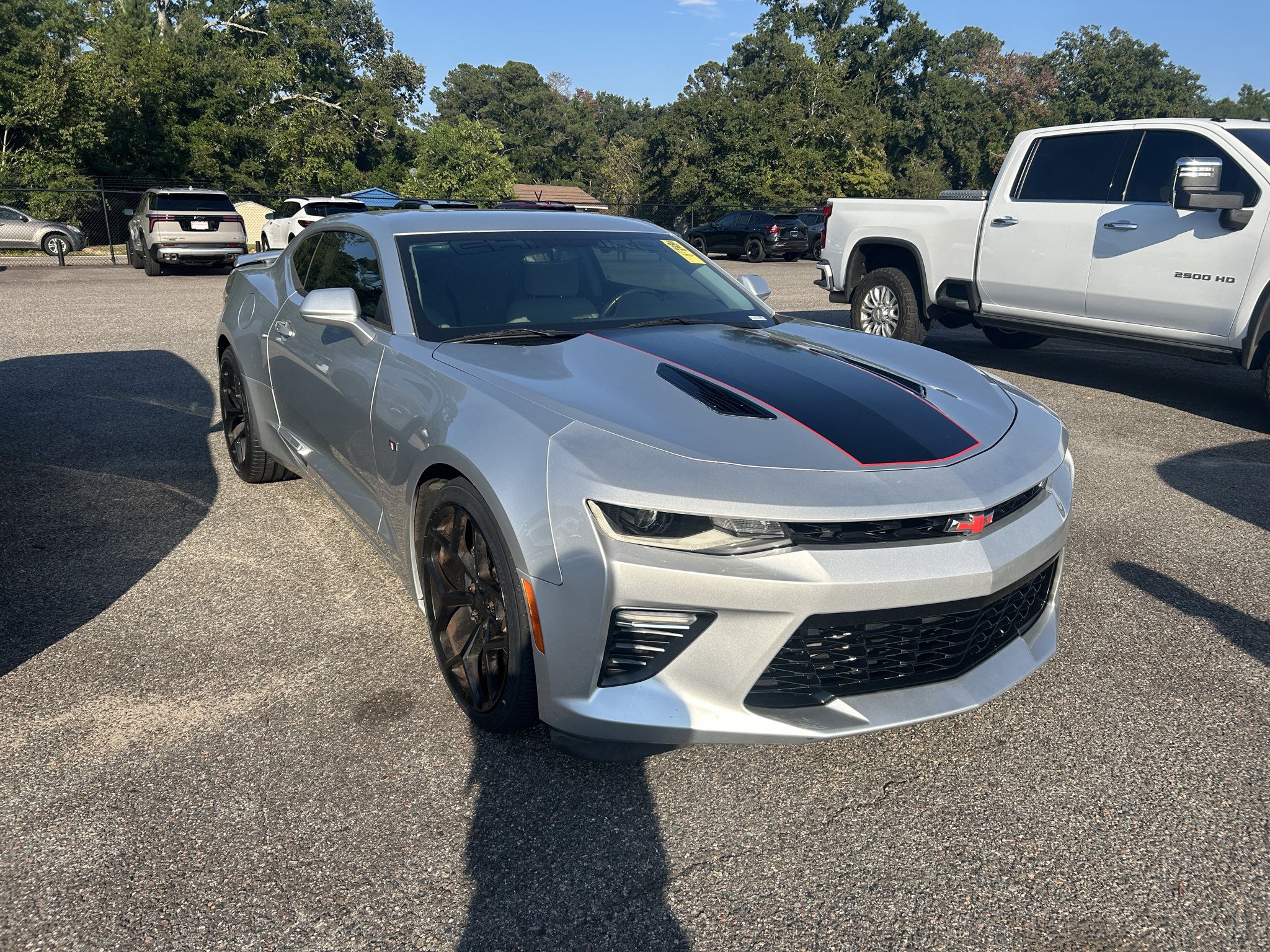 Used 2016 Chevrolet Camaro SS RWD image 2