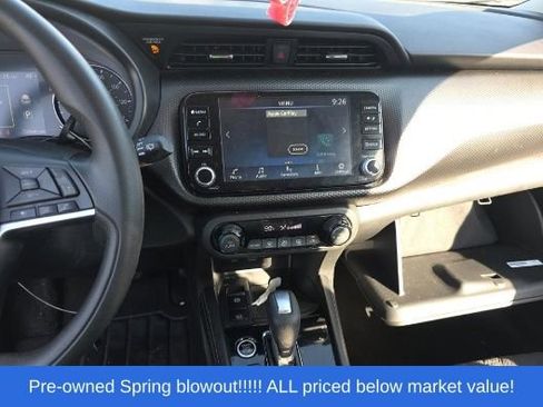 Used 2021 Nissan Kicks SV FWD image 11