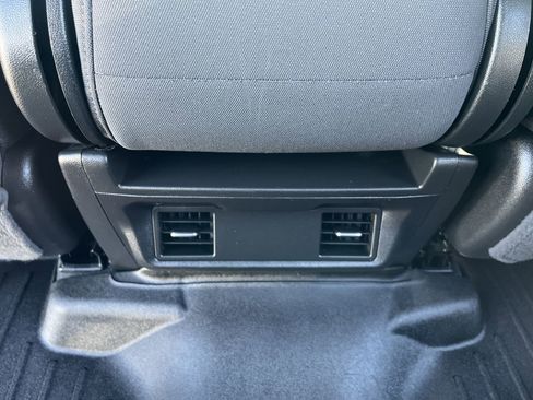 Used 2022 Chevrolet Silverado 1500 Custom image 19