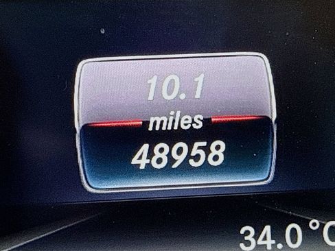 Used 2018 Mercedes-Benz GLS 550 4MATIC w/ Driver Assistance Package image 41
