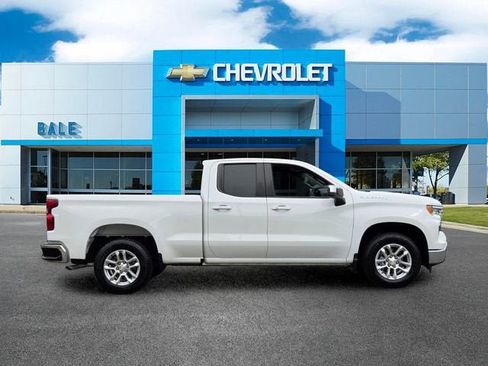 Used 2024 Chevrolet Silverado 1500 LT RWD image 2