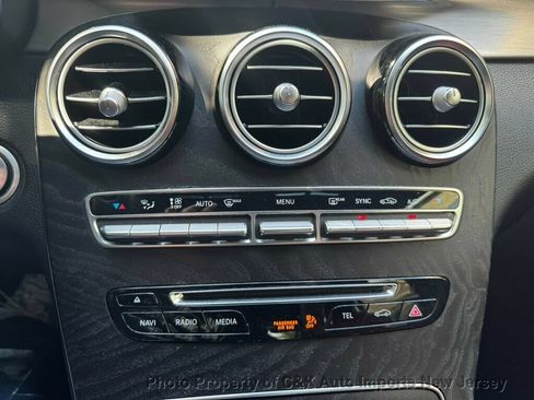 Used 2019 Mercedes-Benz GLC 300 4MATIC Coupe image 24