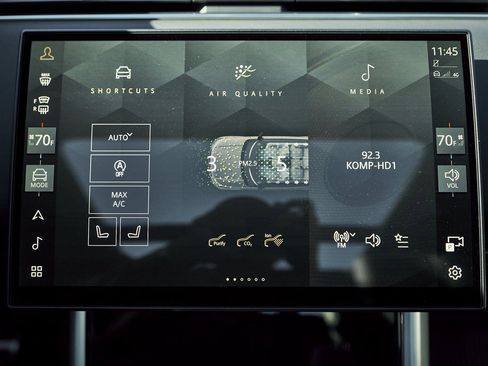 Used 2025 Land Rover Range Rover Long Wheelbase Autobiography image 73