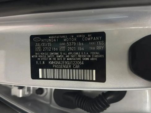 Used 2016 Hyundai Genesis 3.8 w/ Option Group 02 RWD image 34