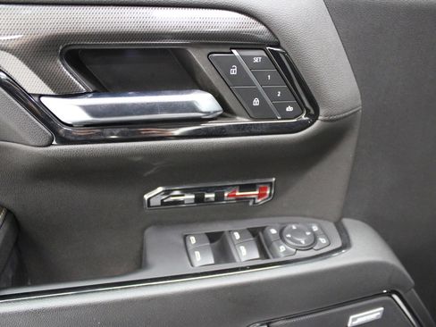 Used 2024 GMC Sierra 1500 AT4 w/ Technology Package image 15