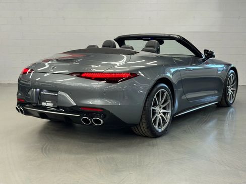 Used 2023 Mercedes-Benz SL 43 AMG w/ Driver Assistance Package image 12