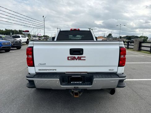 Used 2018 GMC Sierra 3500 SLT w/ Duramax Plus Package AWD/4WD image 10