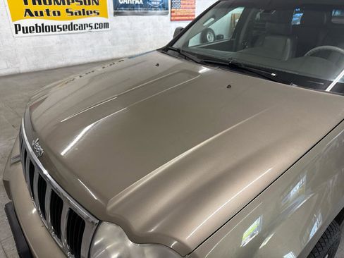 Used 2005 Jeep Grand Cherokee Limited image 97