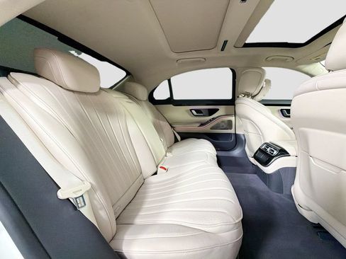 Used 2023 Mercedes-Benz S 500 4MATIC image 28