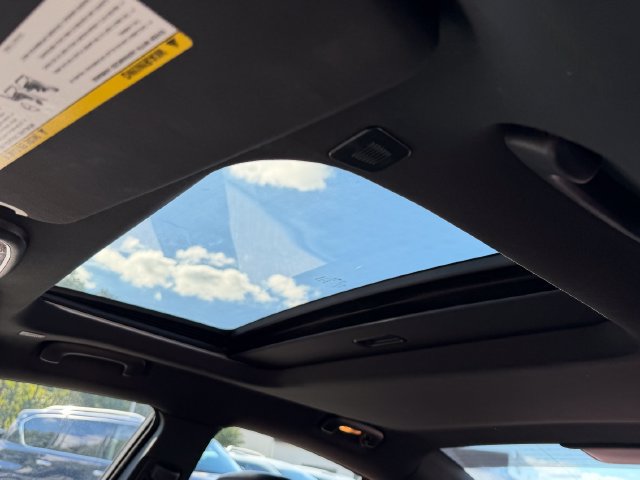 Used 2023 Dodge Charger R/T w/ Plus Group RWD image 29