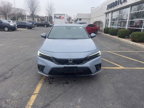 Used 2023 Honda Civic Sport Touring image 2