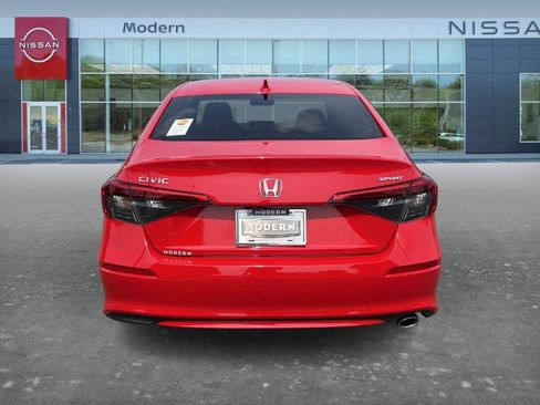 Used 2023 Honda Civic Sport image 6